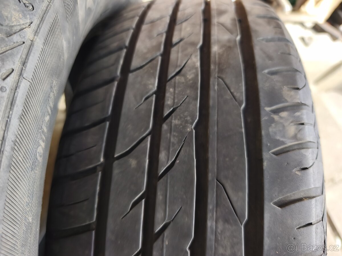 2x pneu 205/60/15 letní - 2