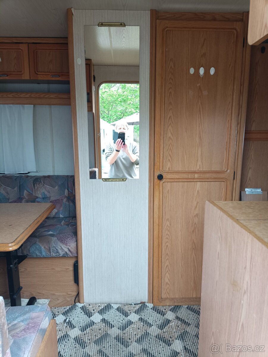 Obytný karavan - 2