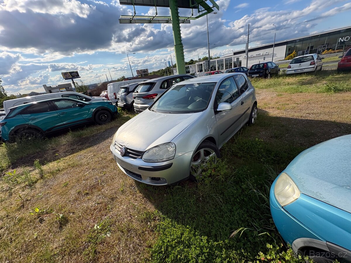 VW Golf 5 1,4 i - 2