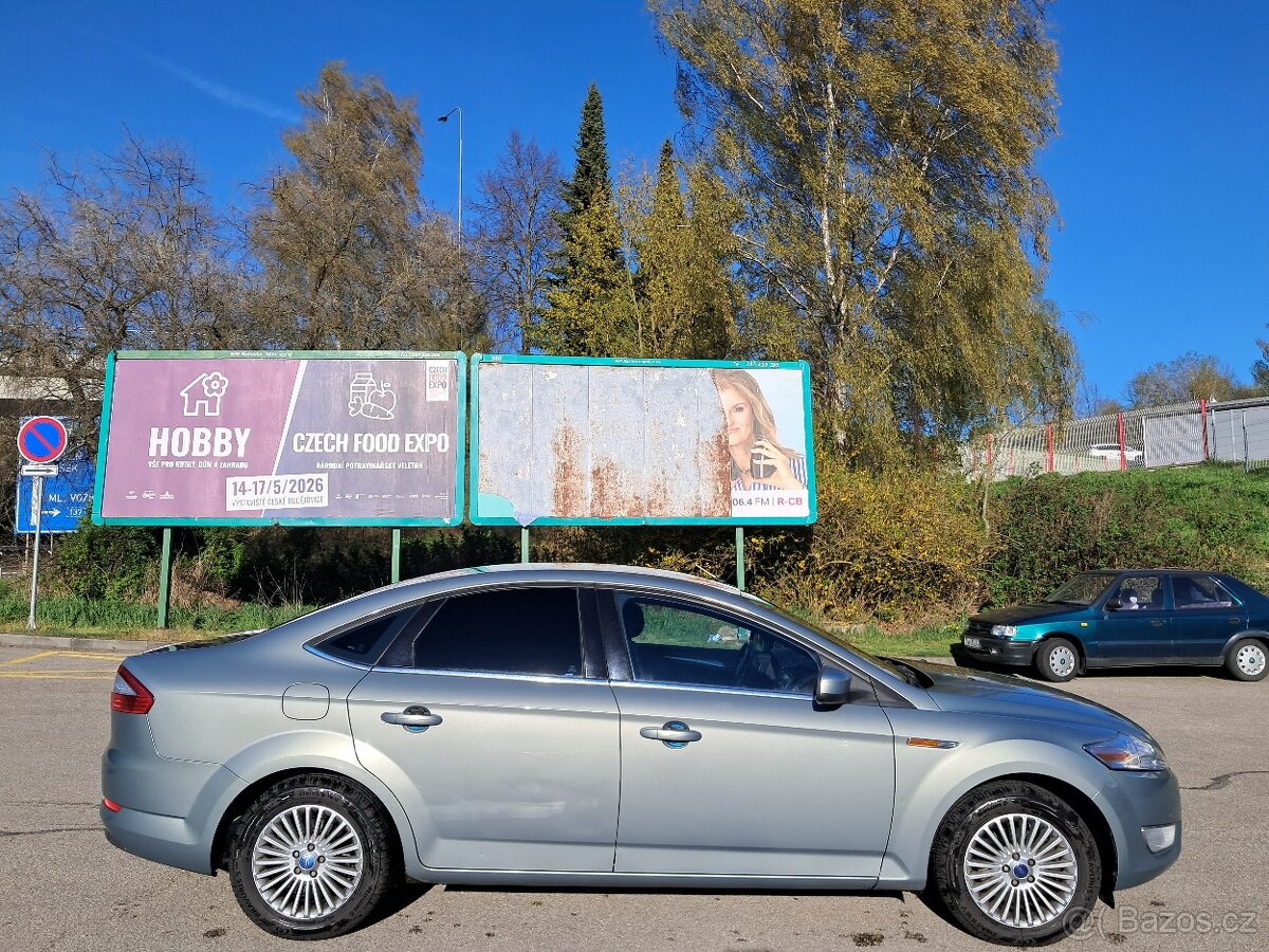 Ford mondeo 2.0i benzín - 2