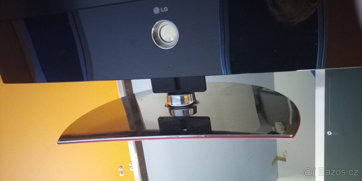 Prodám televizi LG 42LG6100 - 2