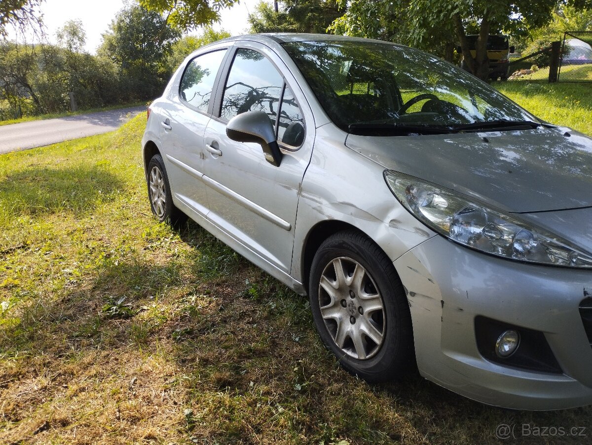 Peugeot 207 - 2