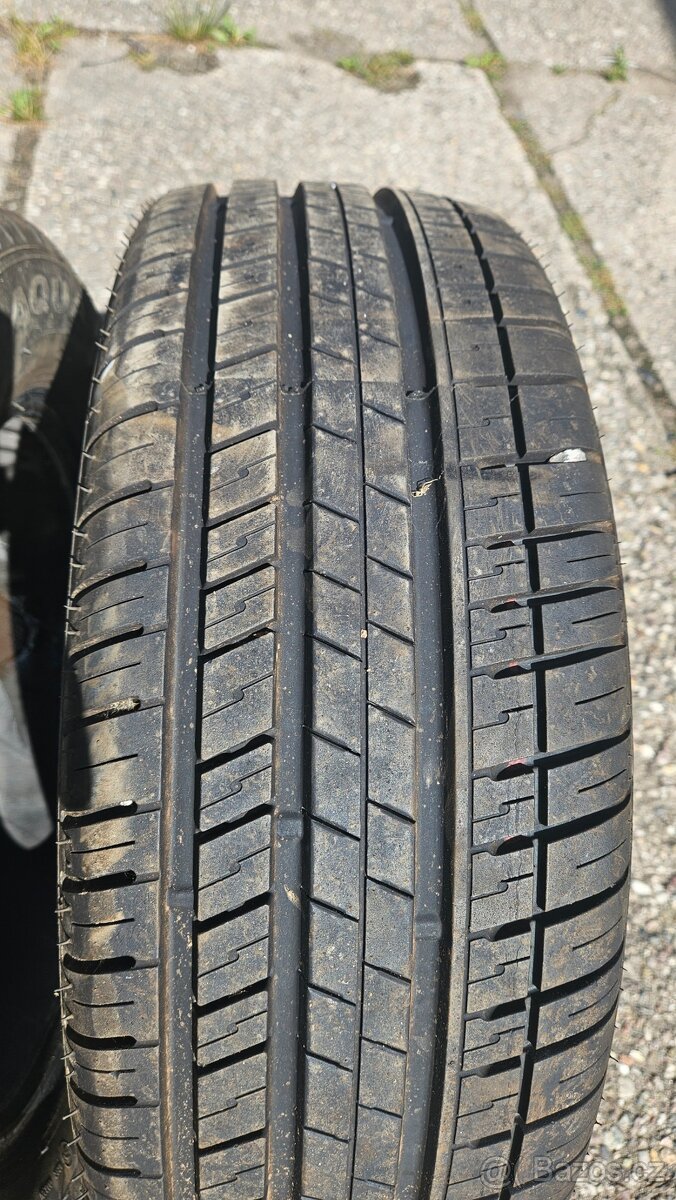 Letní pneu 205/55 r16 - 2