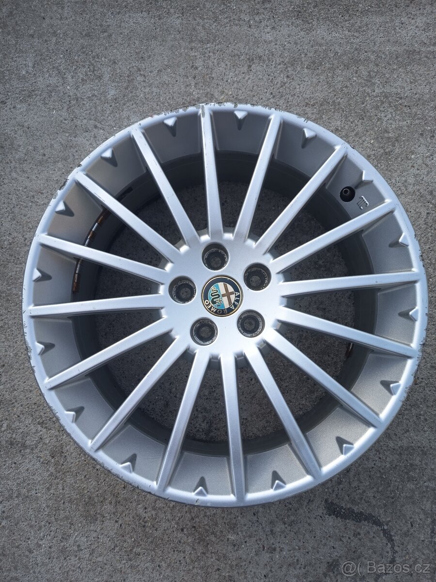 Alu kolo Toora R17 - 2