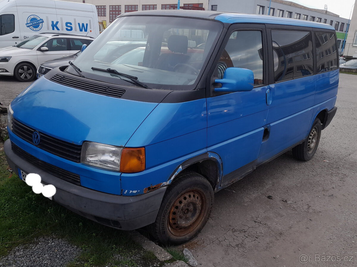 SLEVNĚNO VW Caravelle 2.4D, ´97, 8 míst, 14 900,- / dohoda - 2