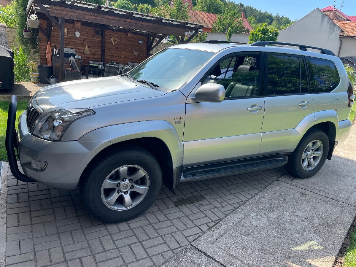 Toyota Land Cruiser 120 3.0 D