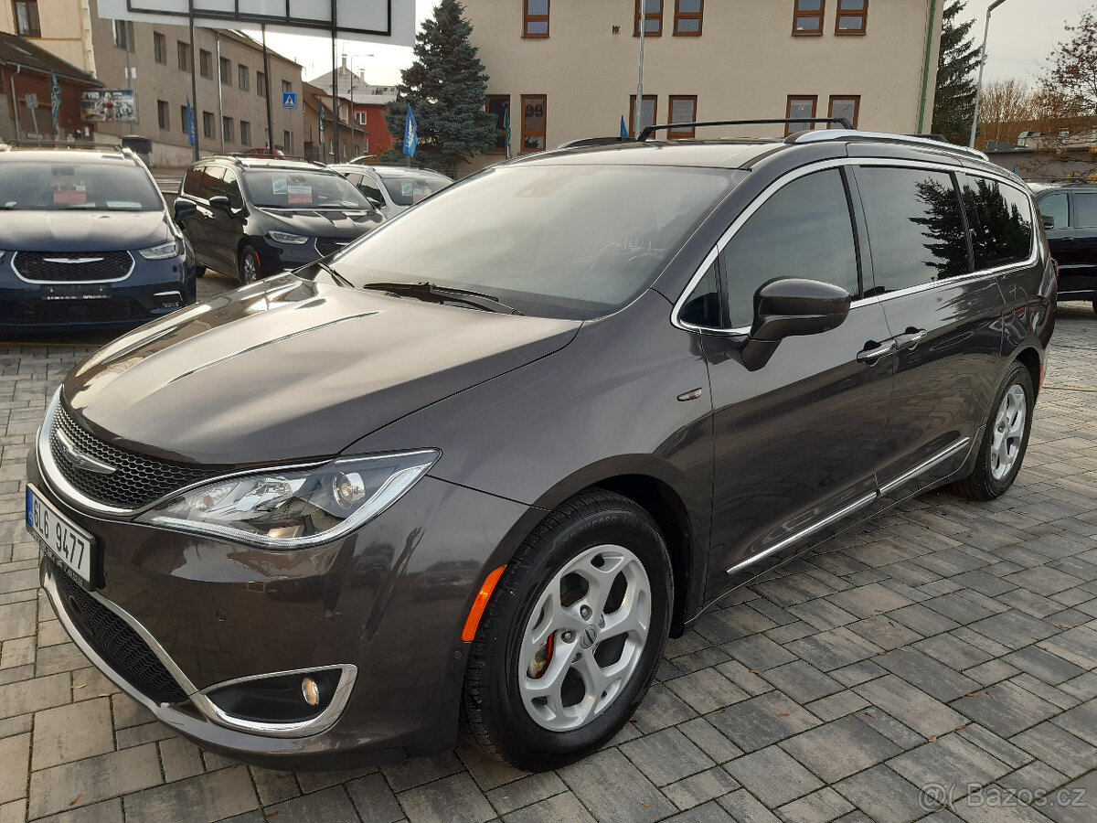 Chrysler Pacifica 3,6L V6, Top výbava,DVD,Adapt.REZERVACE - 2