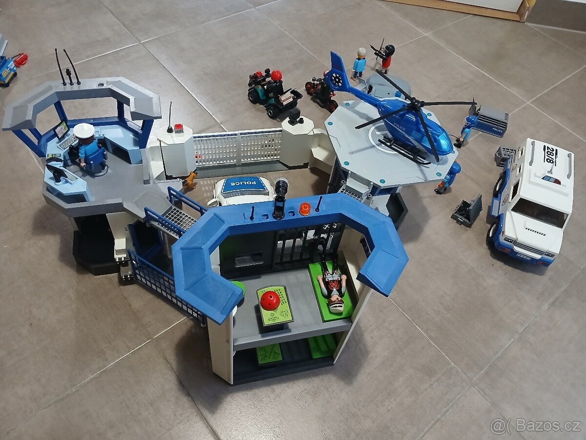 Playmobil Policejní stanice s vězením+2 další policejní sady - 2