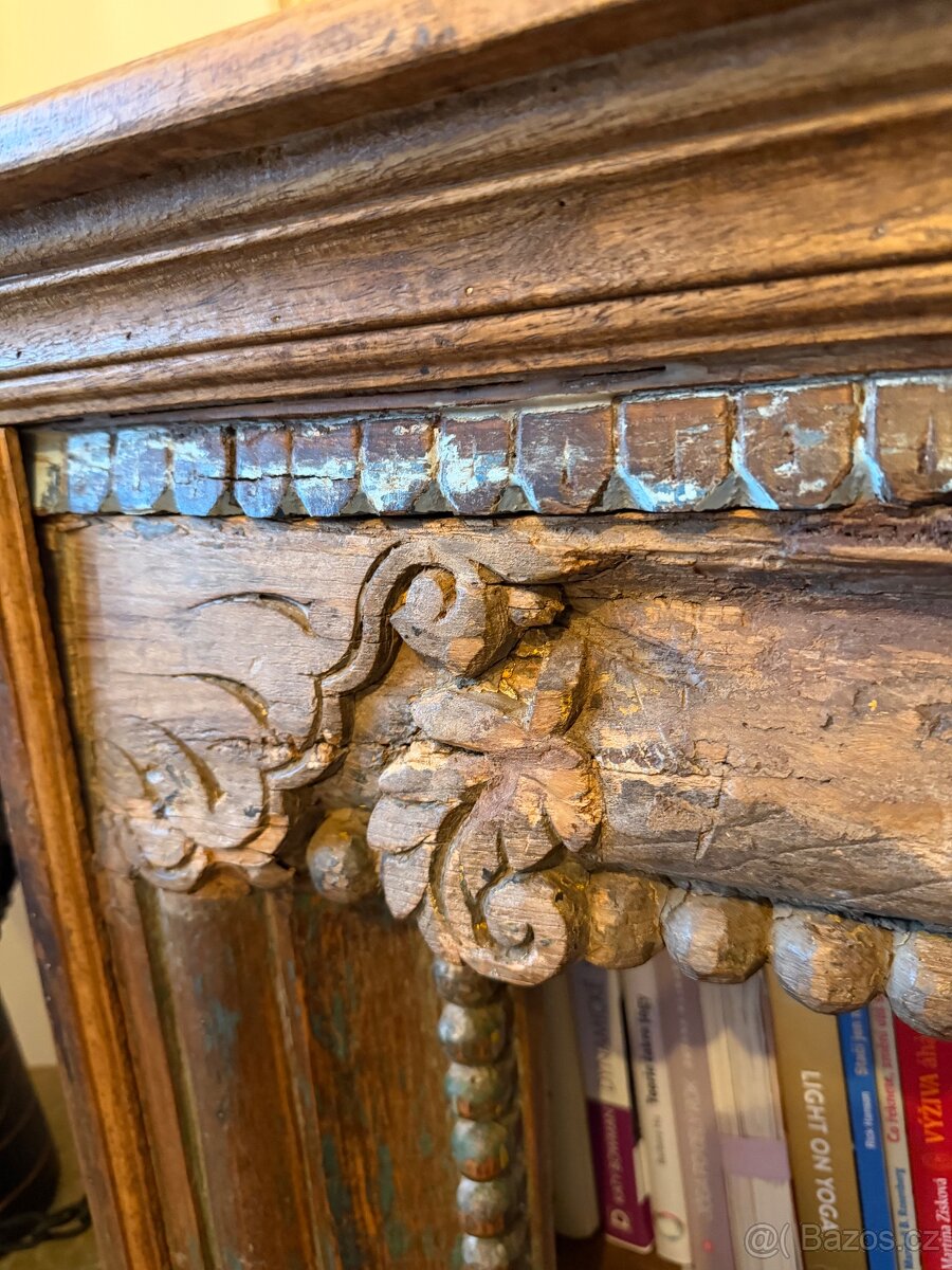 Starožitná knihovna - 2