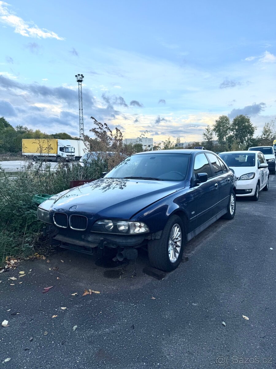 Bmw e39 523i náhradní díly - 2