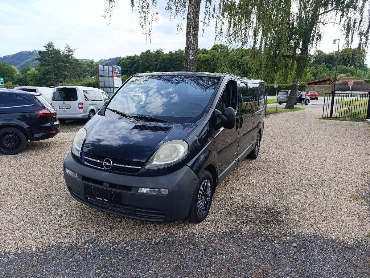 Opel Vivaro 1.9 DCi long klima 2x b.dveře - 2