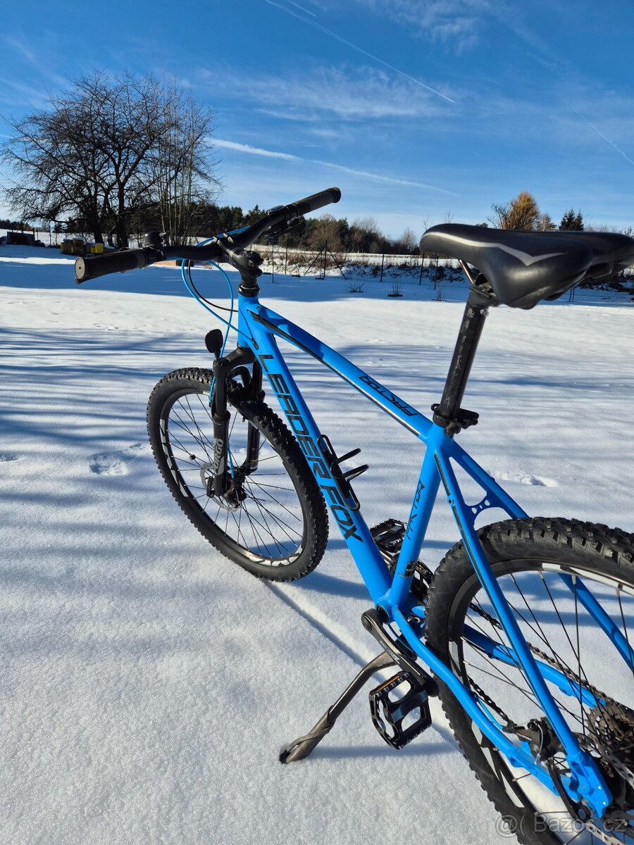 Prodám horské kolo Leader Fox (modré) - 2