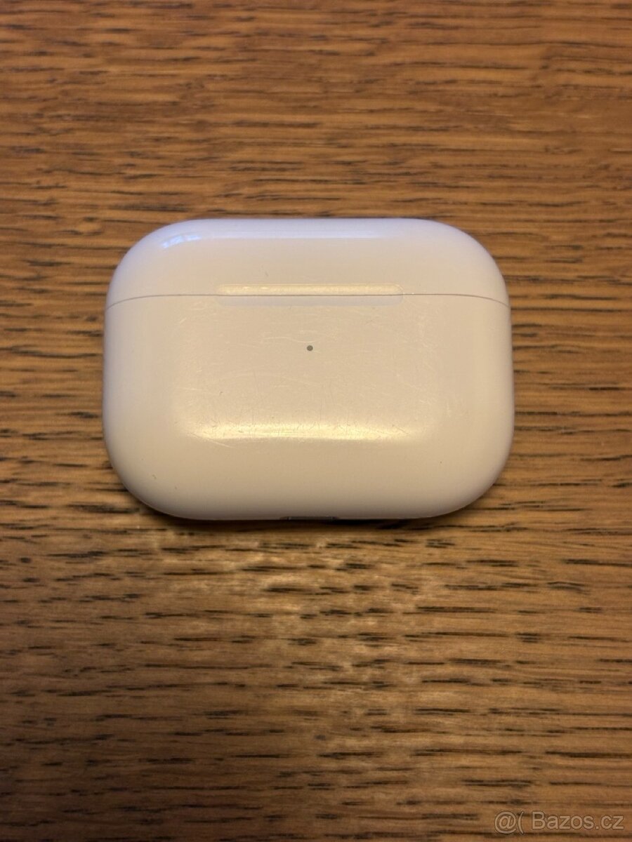 Apple AirPods Pro (1. generace) - 2