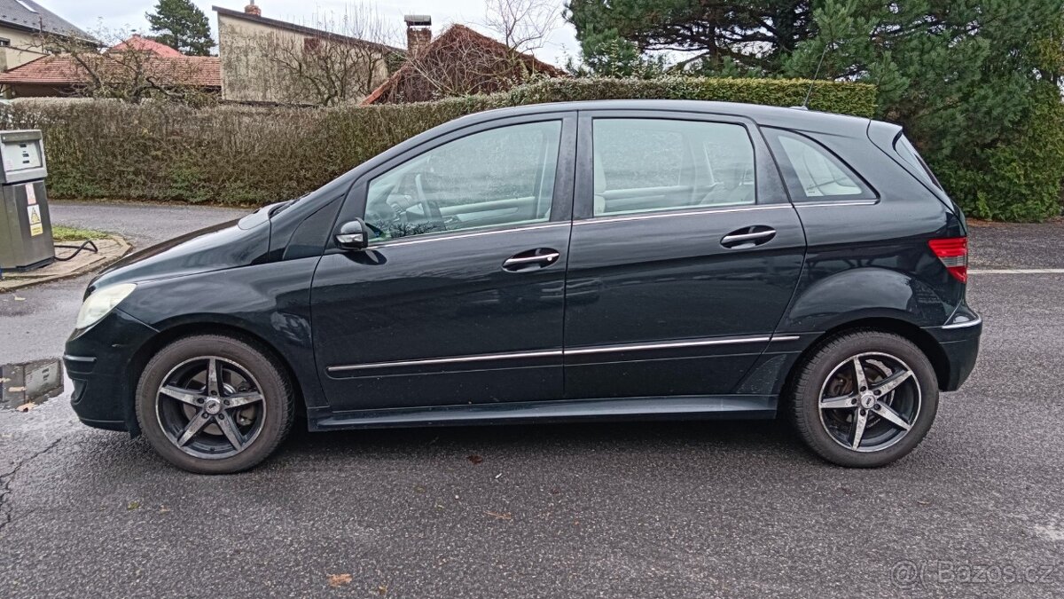 Mercedes-Benz Třídy B 2.0CDI 103 KW - 2
