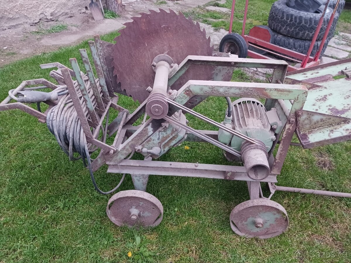 Cirkulárka s kolébkou. - 2