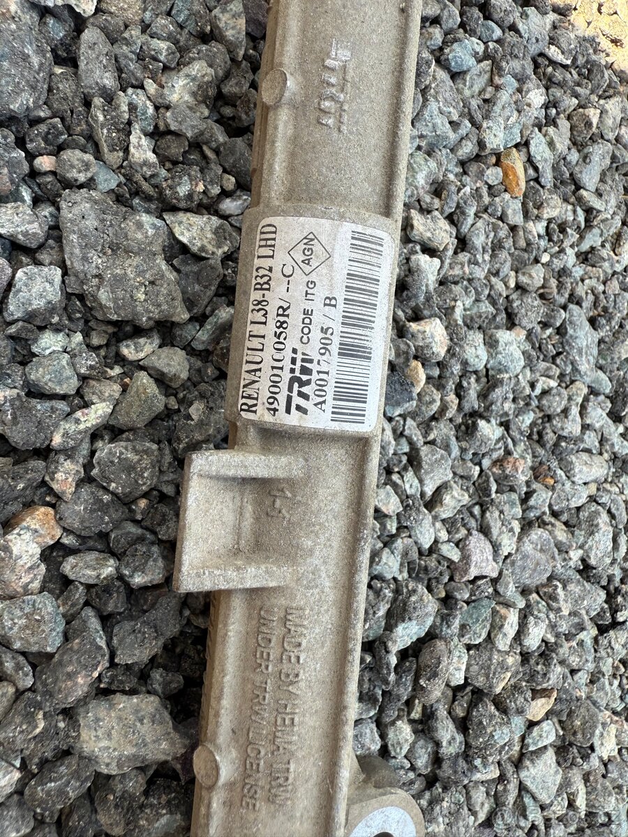 Hřeben řízení renault 490010058r - 2