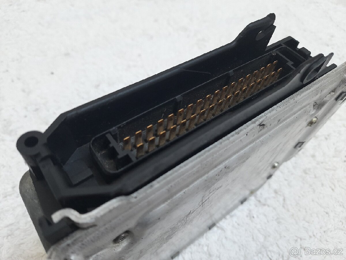 Řídící jednotka BMW e32 / e34 - 2