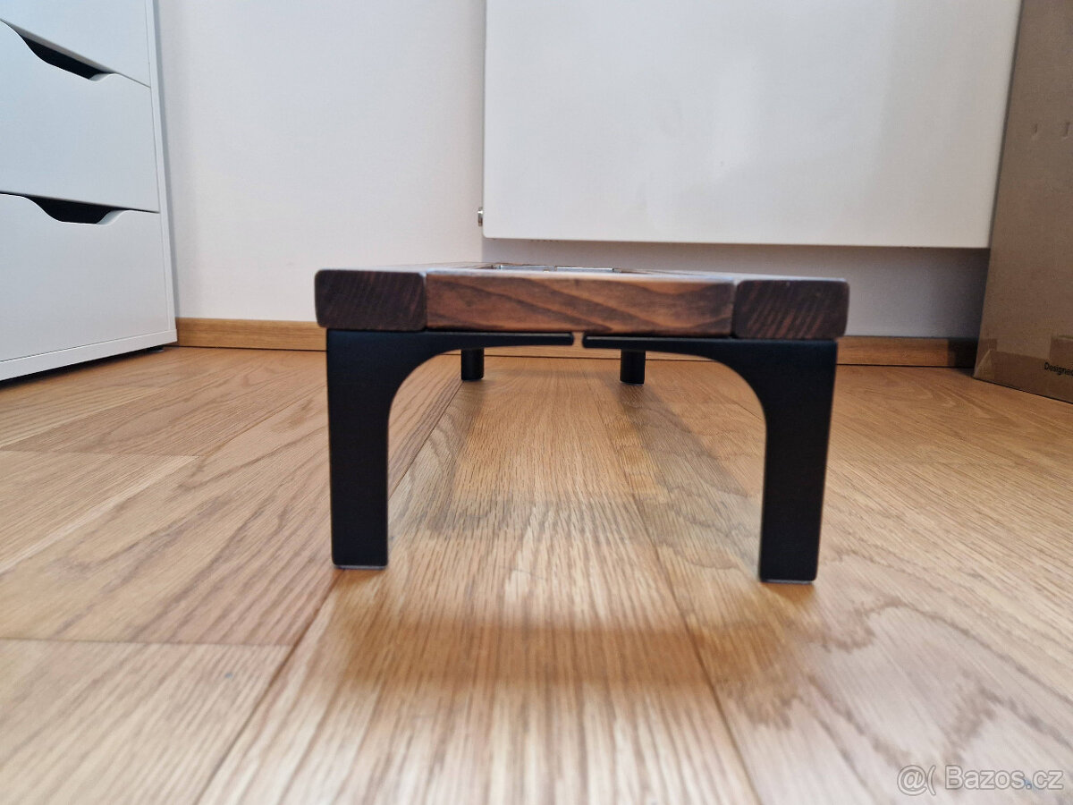 Stolička pod PC Case - ruční výroba - 2