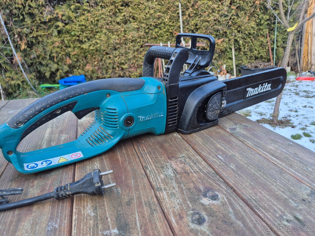 Řetězová pila Makita UC3530A - 2