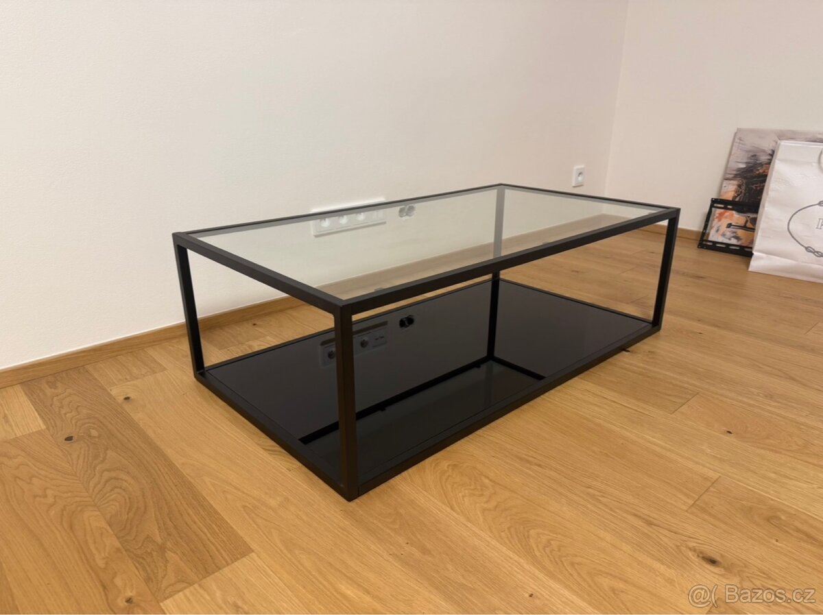 Skleněný konferenční stolek - 2
