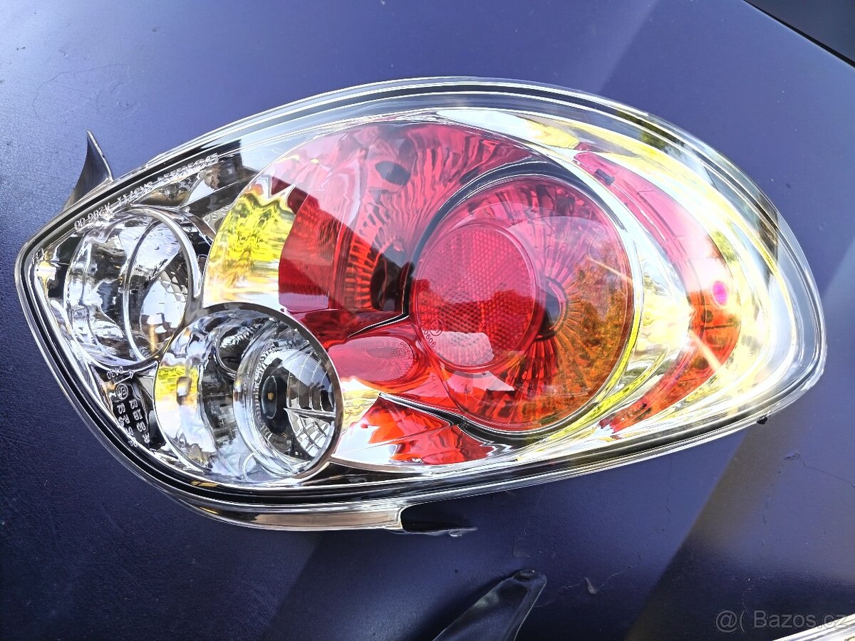 Zadní světla Peugeot 206 - 2