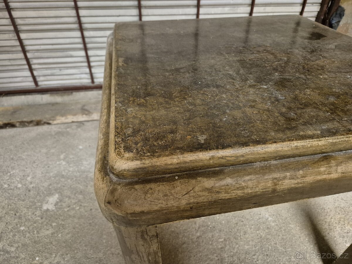 Starožitný dřevěný stůl - 2