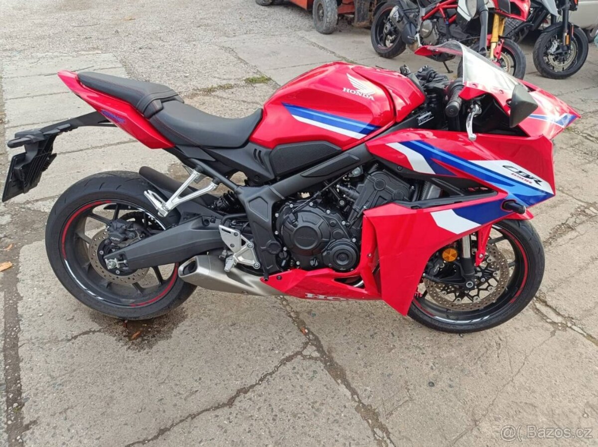 Honda CBR 650 RA - 2