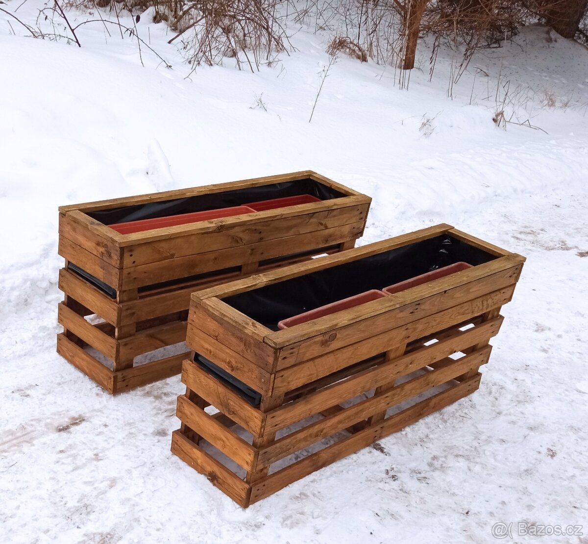 Dřevěný truhlík - 2