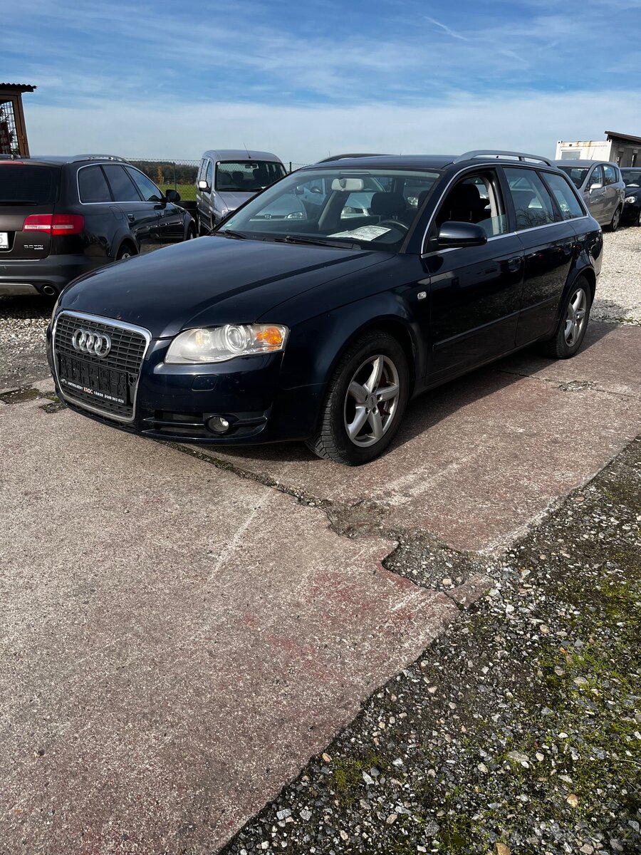 Audi A4 2.5tdi..combi.....manuál - 2