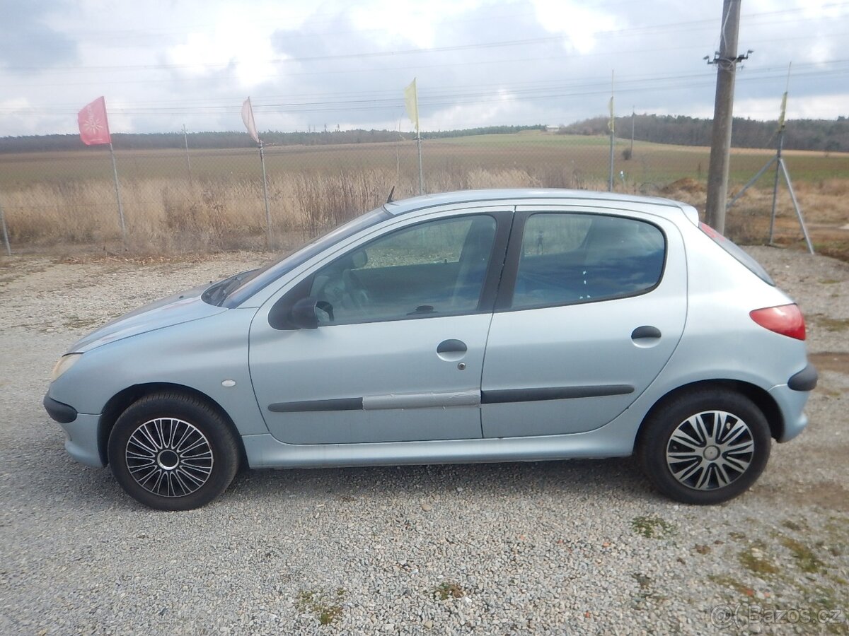 PEUGEOT 206, 1.4i - 2