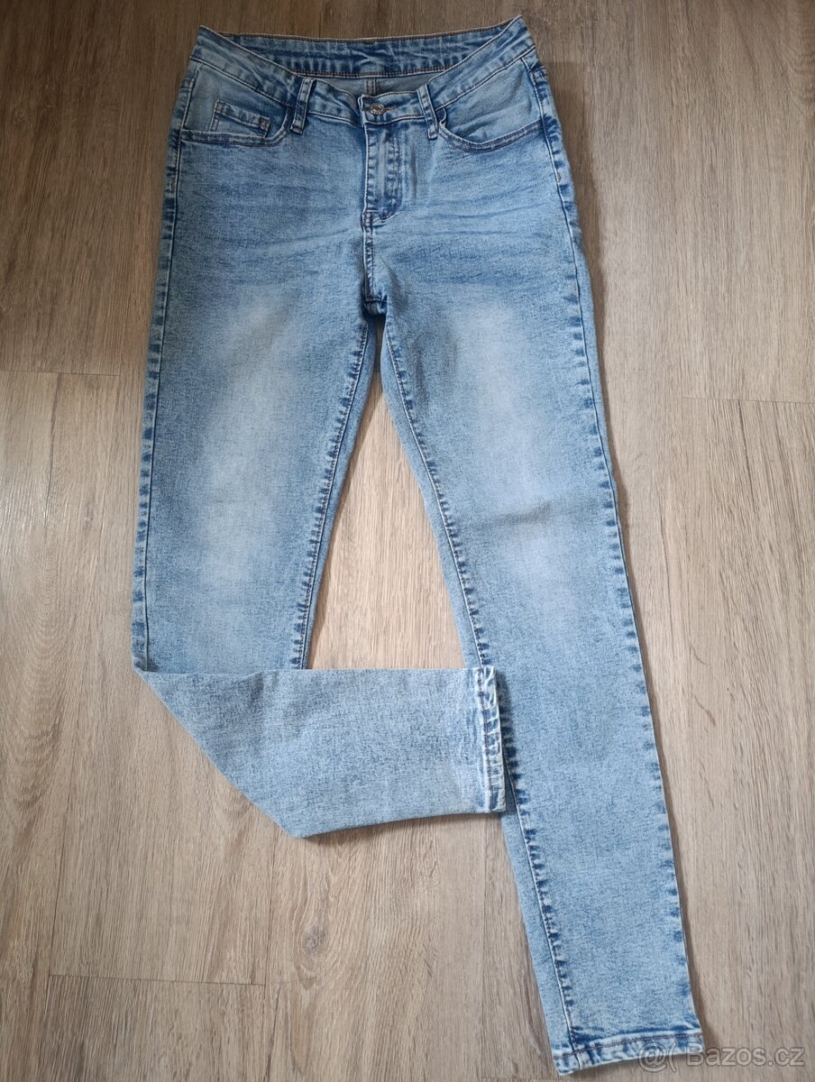 Nové dámské džíny velikost M - 2