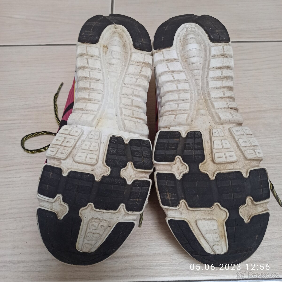 Dívčí obuv, vel. 32 - 2