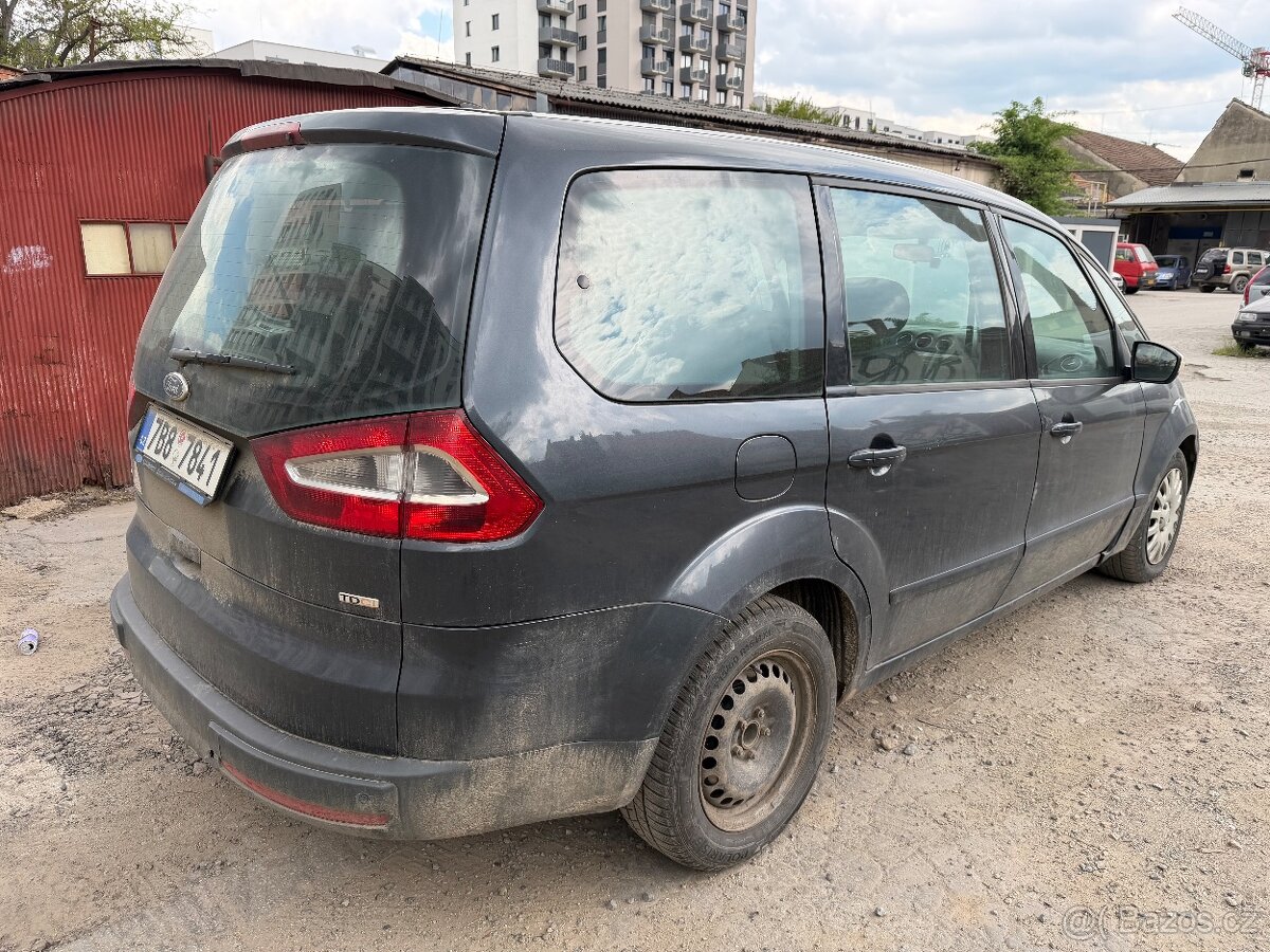 Ford Galaxy 2.0 TDCI 7 míst - 2