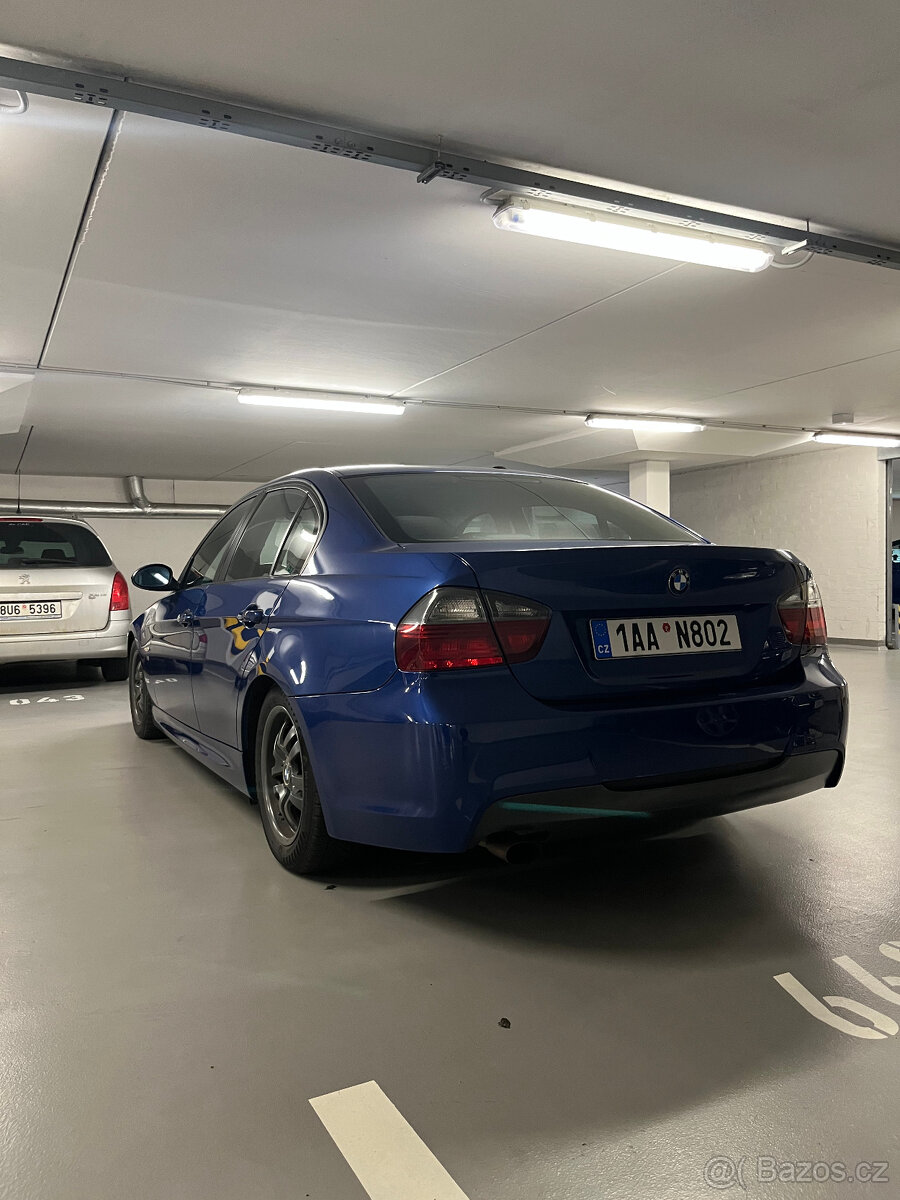 BMW E90 318i - 2
