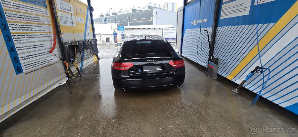 AUDI A5 2011 176 KW - 2