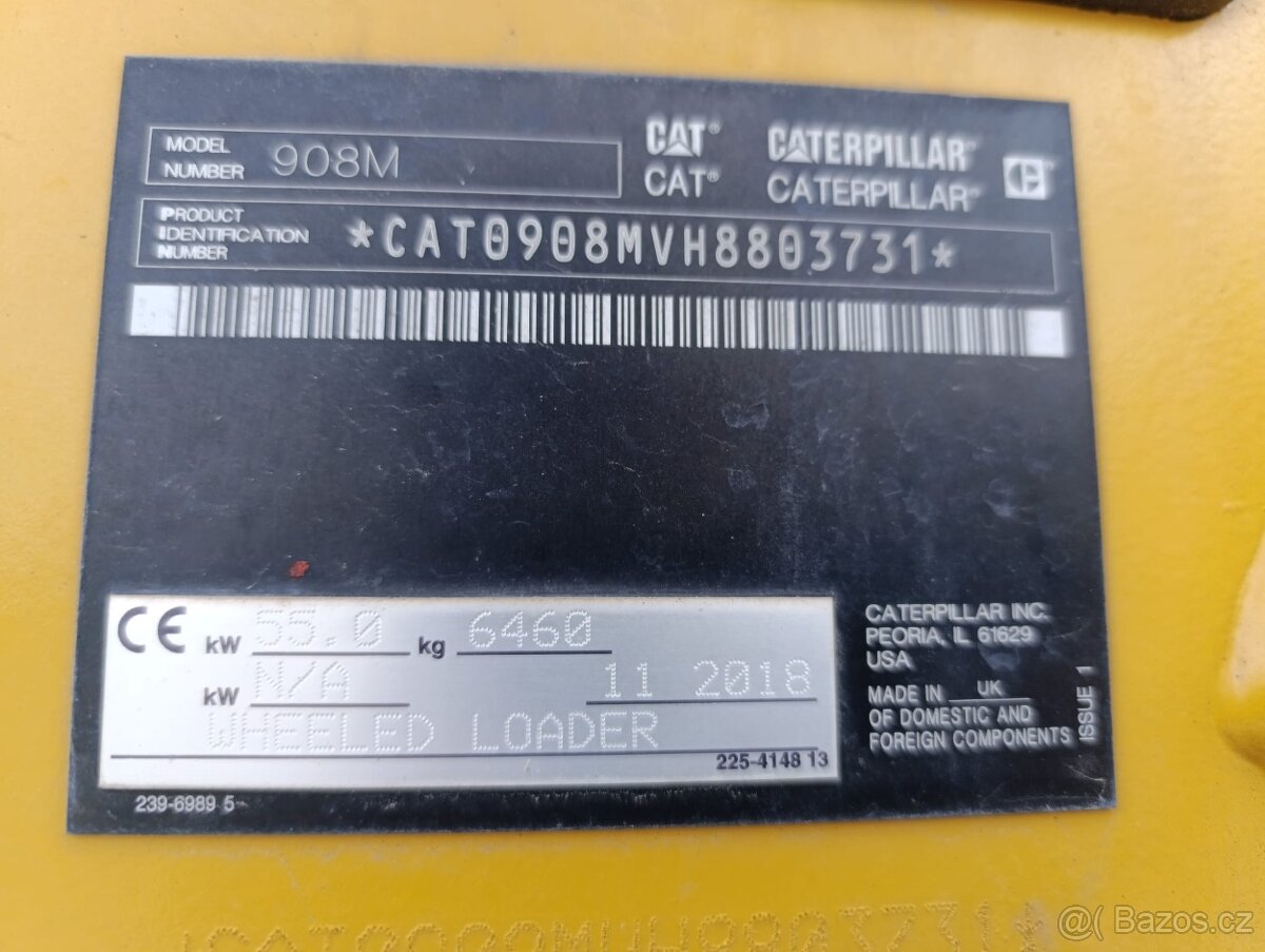 Čelní nakládač CAT 908 M - 2