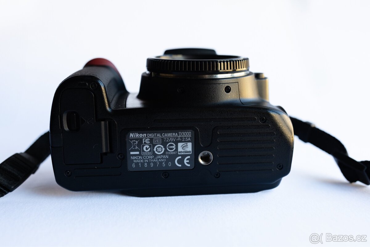 Nikon D3000 - 2