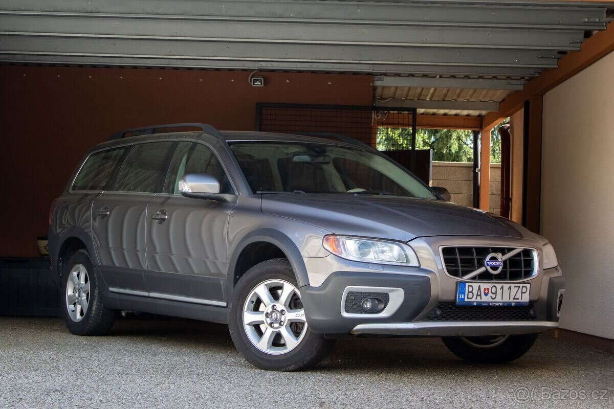 Volvo XC70 D5 151 kW AWD A/T - 2