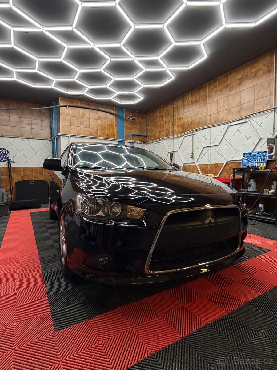 Mitsubishi Lancer 10 1.8 2009 - 2
