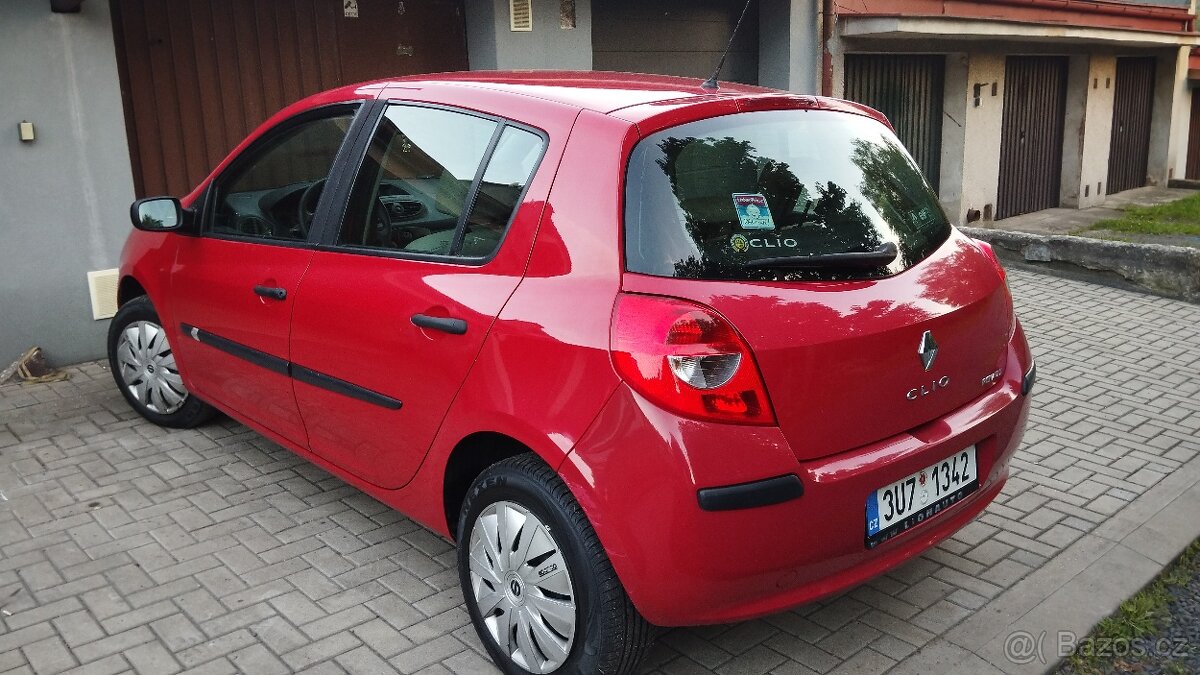 Renault Clio 3 1.2 12V - 2