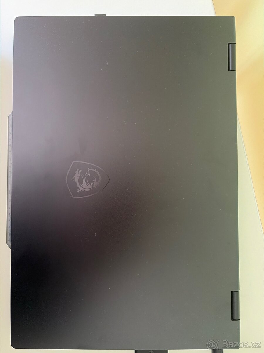 MSI Cyborg 15 B13WFKG-478XCZ kovový - 2