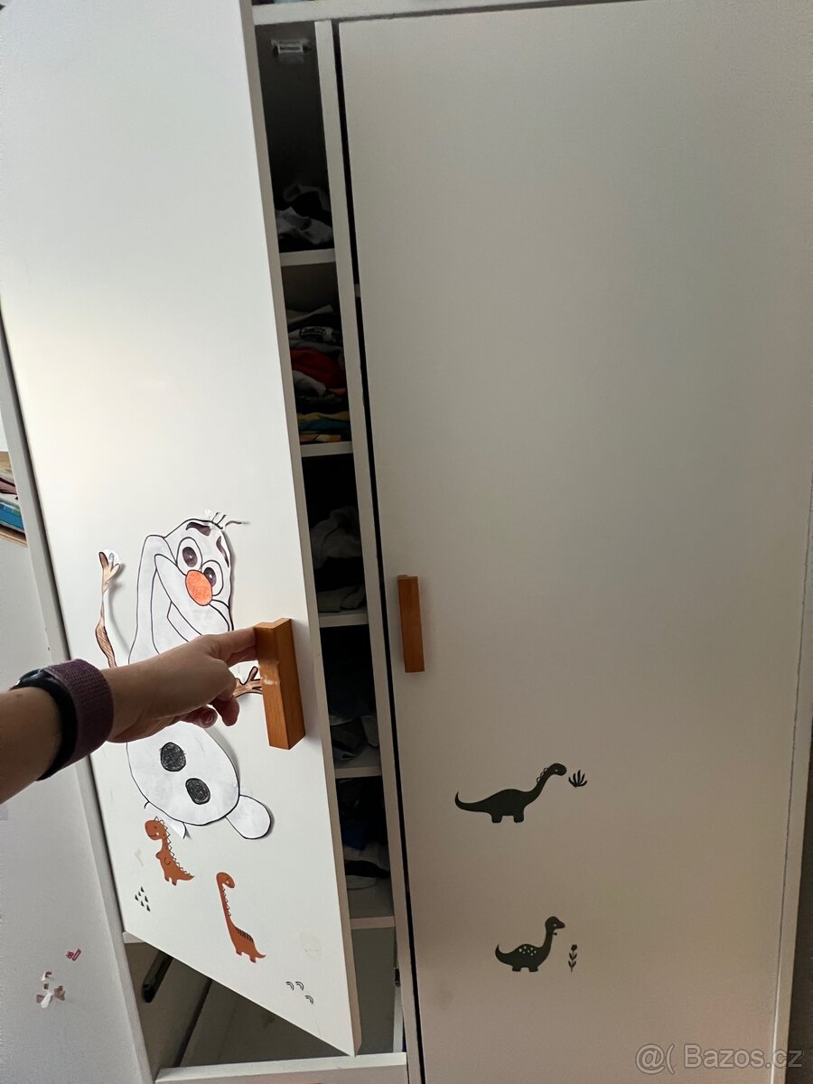 Šatní skříň - 2