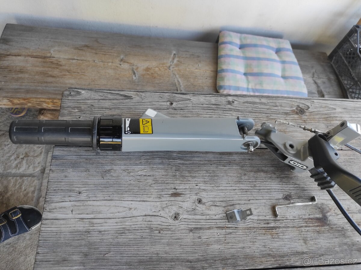 Ruční řízení Honda BF20 - 2