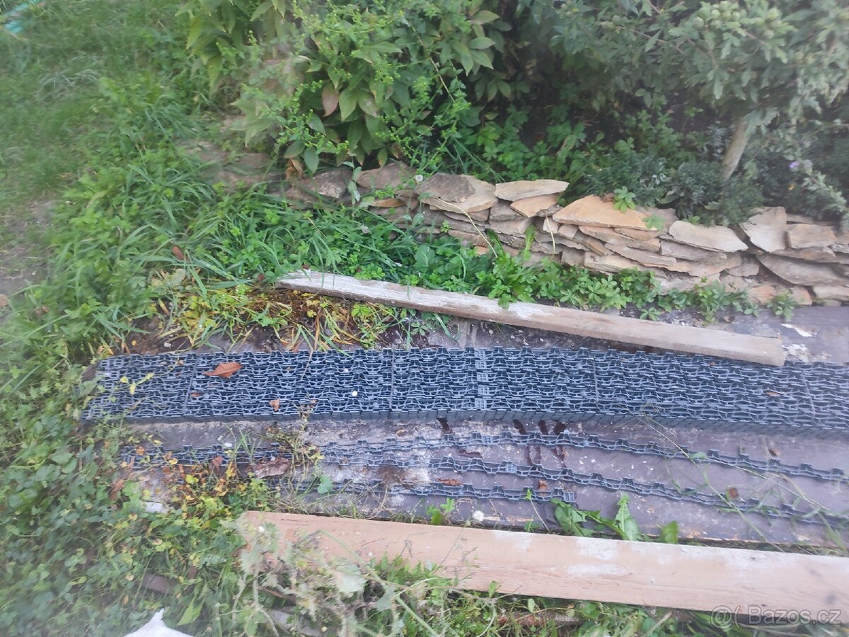 Distanční lišta 20 - 2