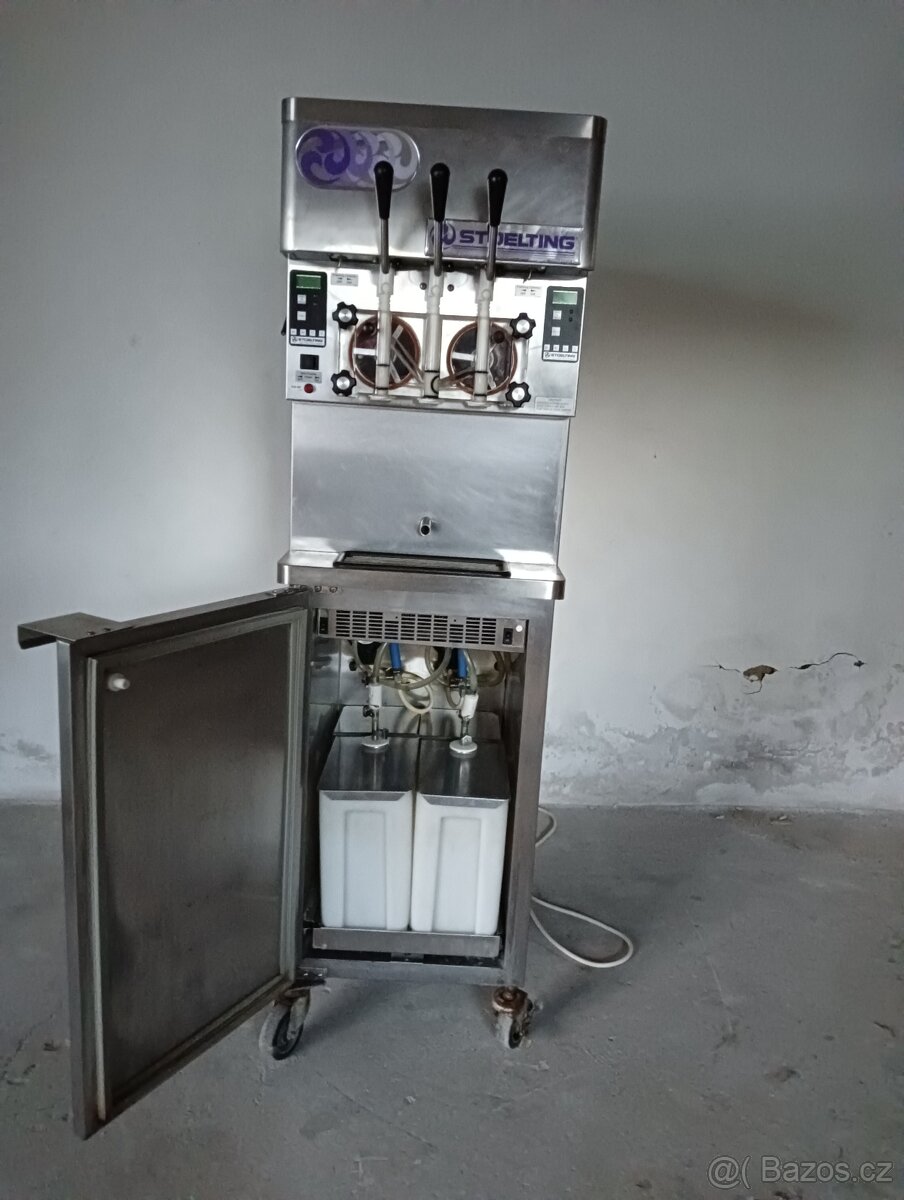 Zmrzlinový stroj + tříšťovač obojí na 220V - 2