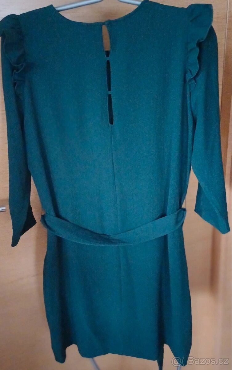 Elegantní společenské šaty. - 2