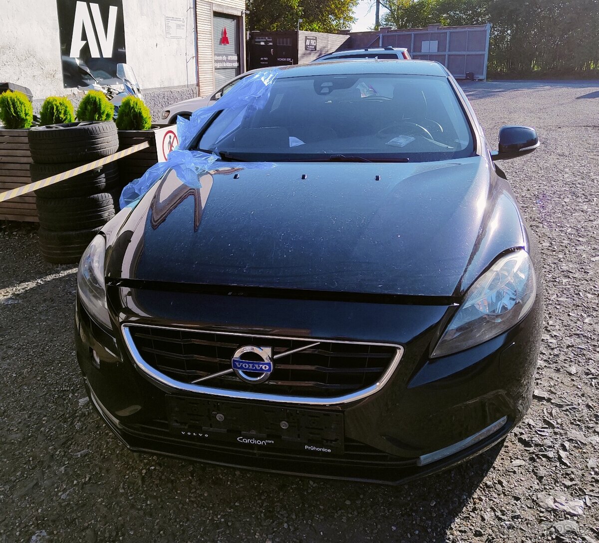 Volvo V40 D2 84kw - Náhradní díly - 2