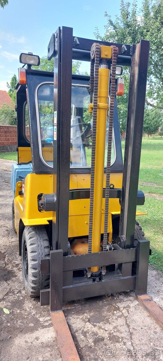 Prodám použitý naftový vysokozdvižný vozík - 2