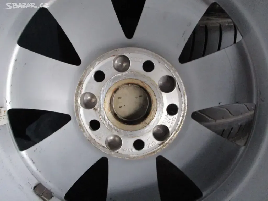 AUDI ALU kola 7,5X16 ET45 + zimním pneu 215/60/16 - 2