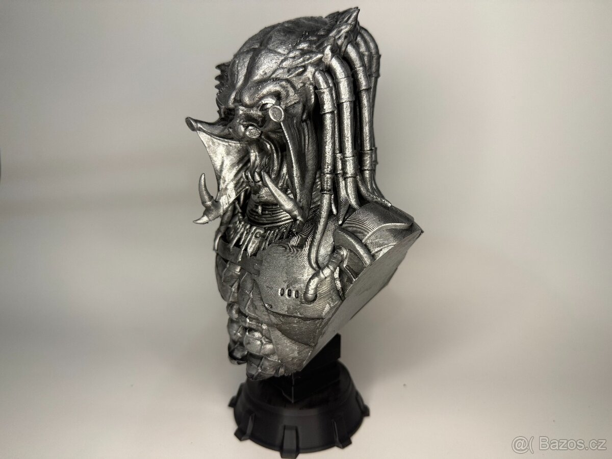 Predátor busta 22 cm - 2